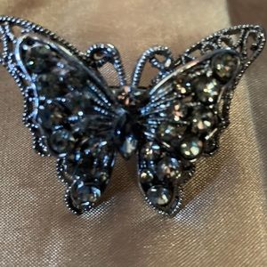 Beautiful exquisite Vintage butterfly ring with rhinestones address size 5/9